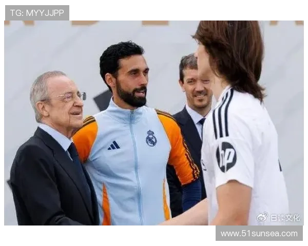 阿韦洛亚召开队长会议与全员交流